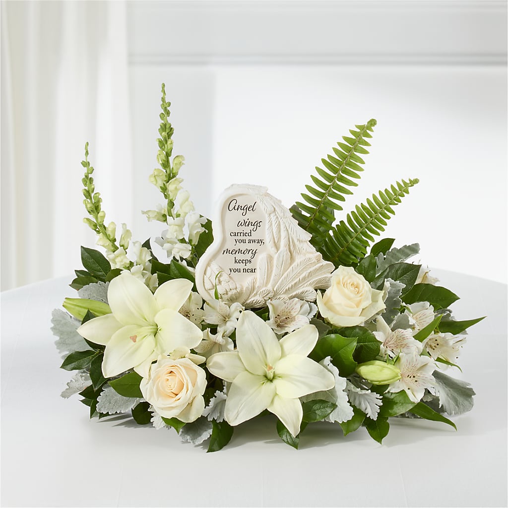 Holding You Close Arrangement – Everbloom, Murfreesboro TN