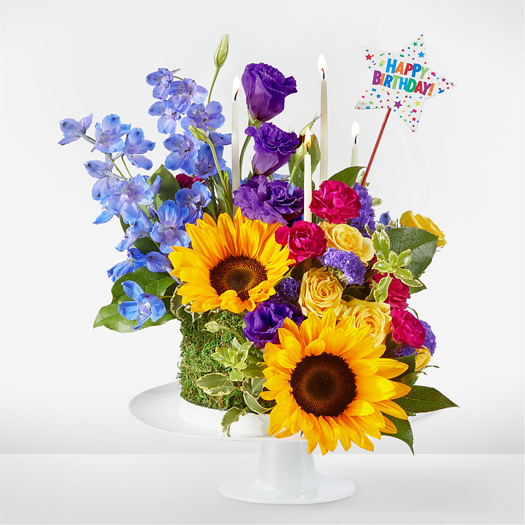 Star of the Day Floral Cake – Everbloom, Murfreesboro TN