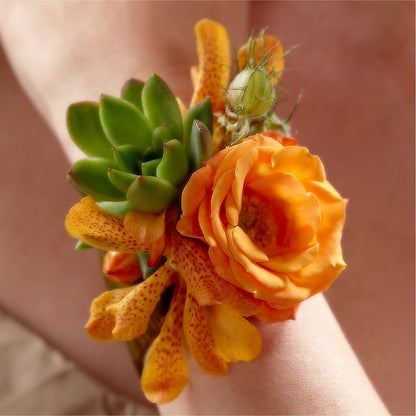 Irresistible Love Wrist Corsage –  Everbloom, Murfreesboro TN